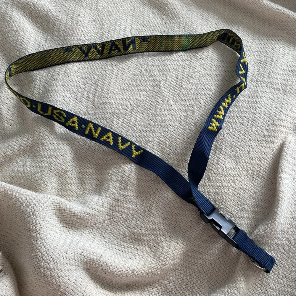 Vintage US NAVY navy and yellow lanyard